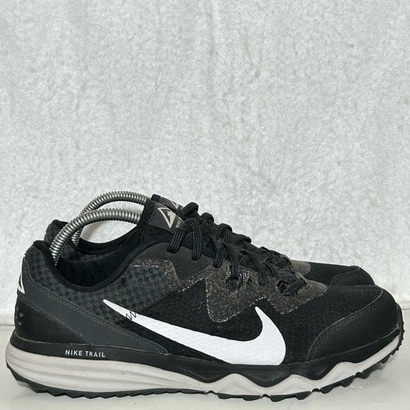 Nike Womens Black Juniper Trail Running Athletic Sneakers Shoes SZ US 10 - Picture 1 of 11